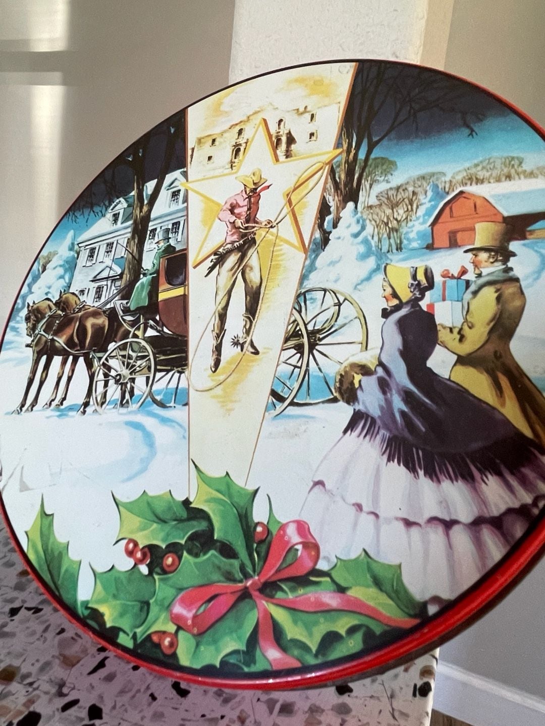 Collin Street Bakery DeLuxe Fruit Cake Tin 6