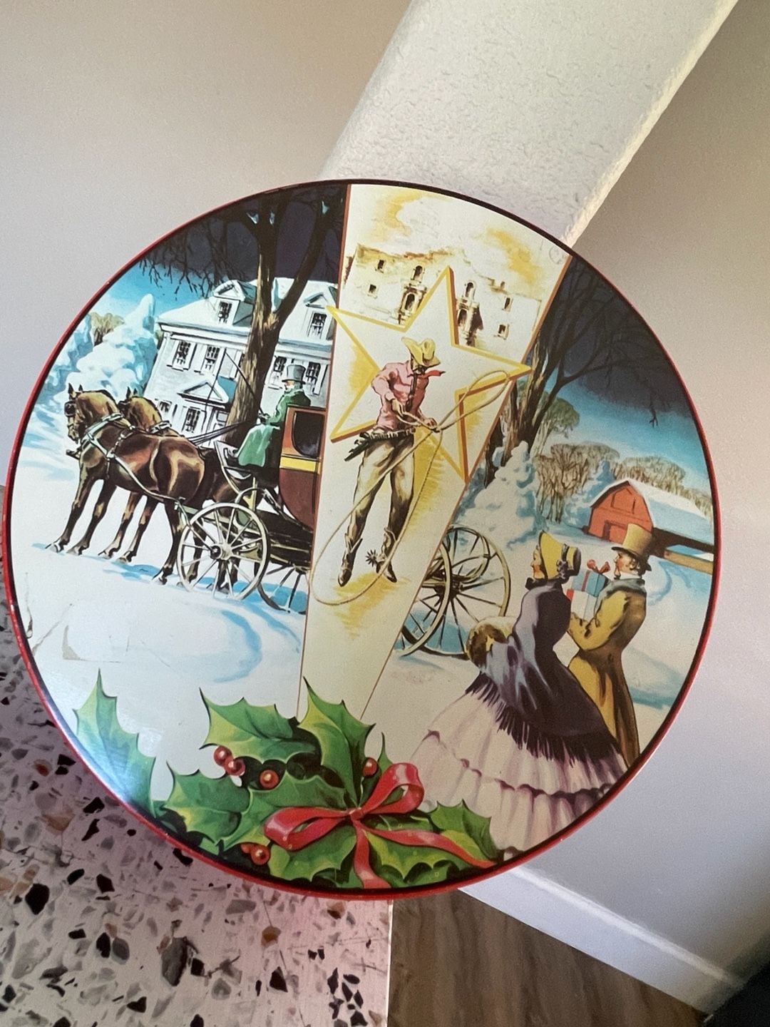 Collin Street Bakery DeLuxe Fruit Cake Tin 7