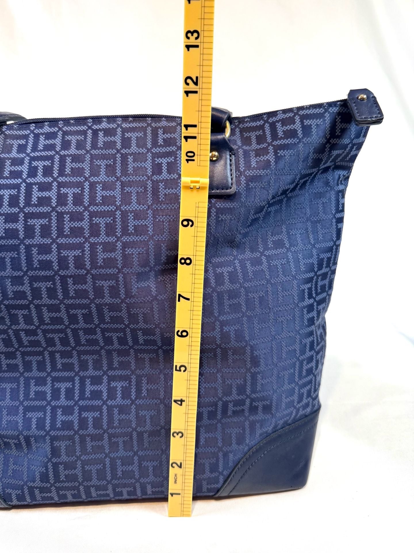 Tommy Hilfiger Women's Tote Bag Large Old Money Preppy Americana Heritage Nautical Navy Blue Monogram Jacquard Red White Stripe Gold TH Medallion Zip Top Shoulder Bag 5