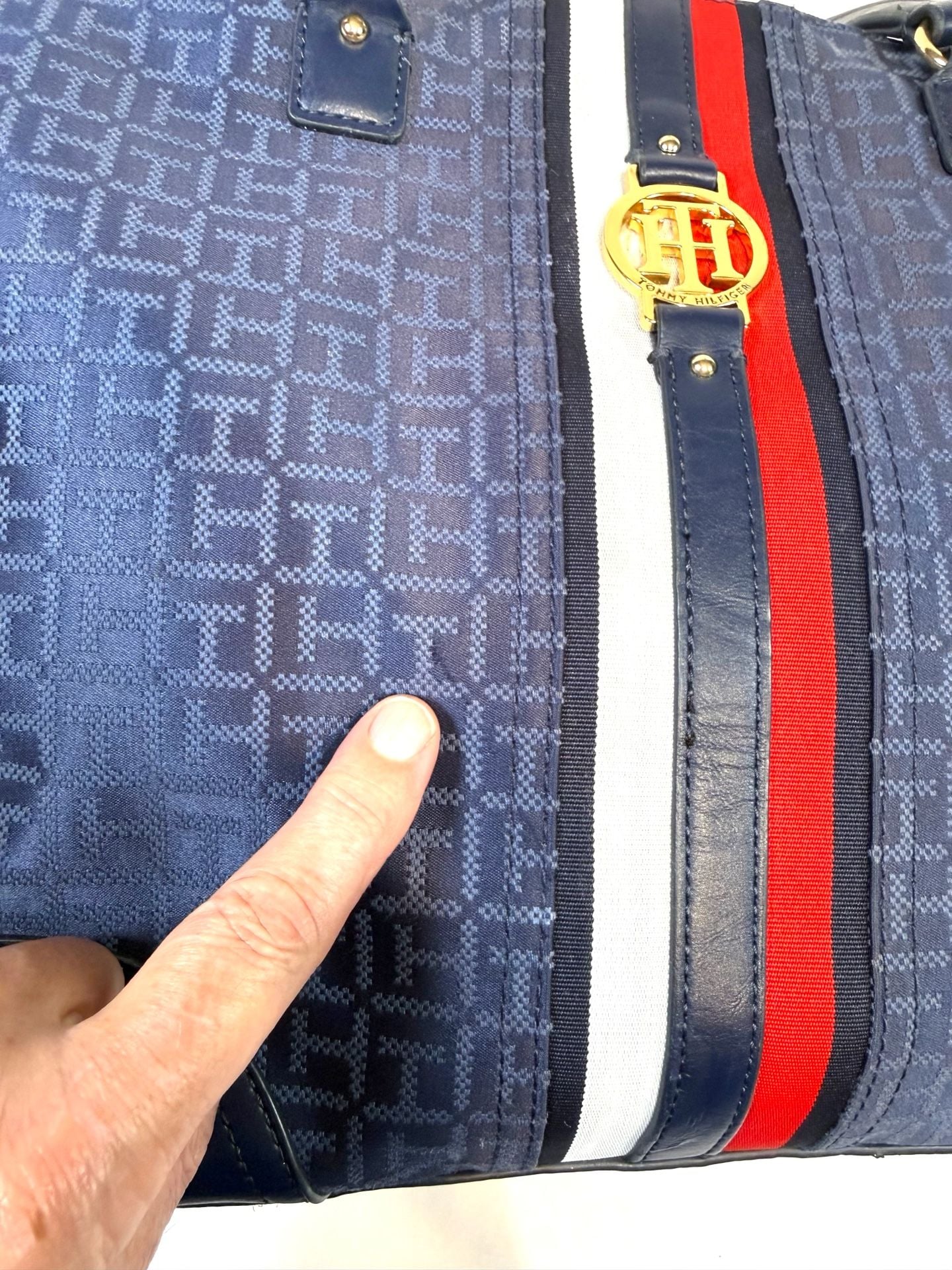 Tommy Hilfiger Women's Tote Bag Large Old Money Preppy Americana Heritage Nautical Navy Blue Monogram Jacquard Red White Stripe Gold TH Medallion Zip Top Shoulder Bag 6