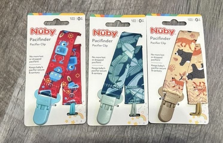 Nuby Pacifinder Pacifier Clip Lot Of 3 Assorted Prints New 1
