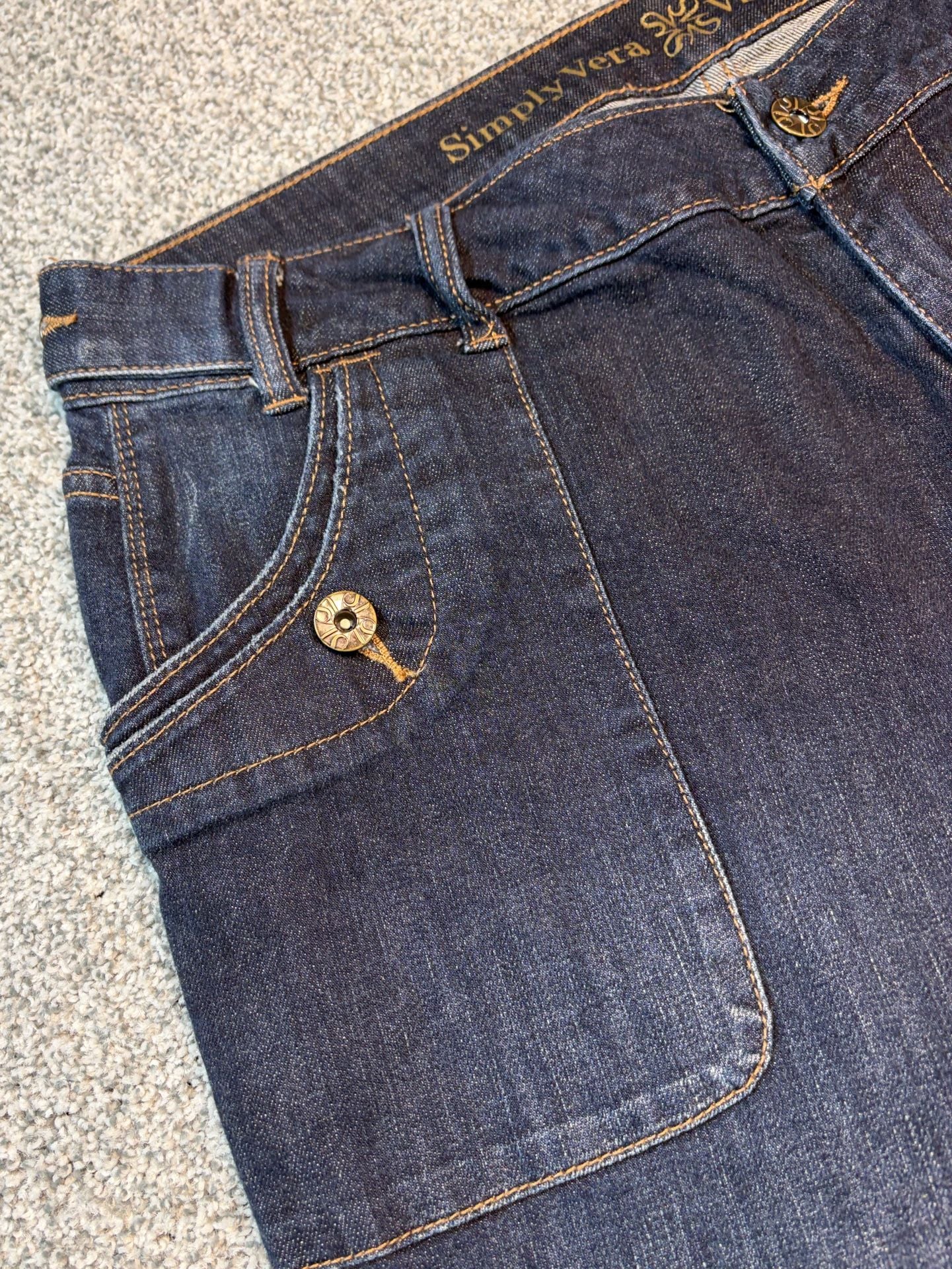 Product thumbnail 3