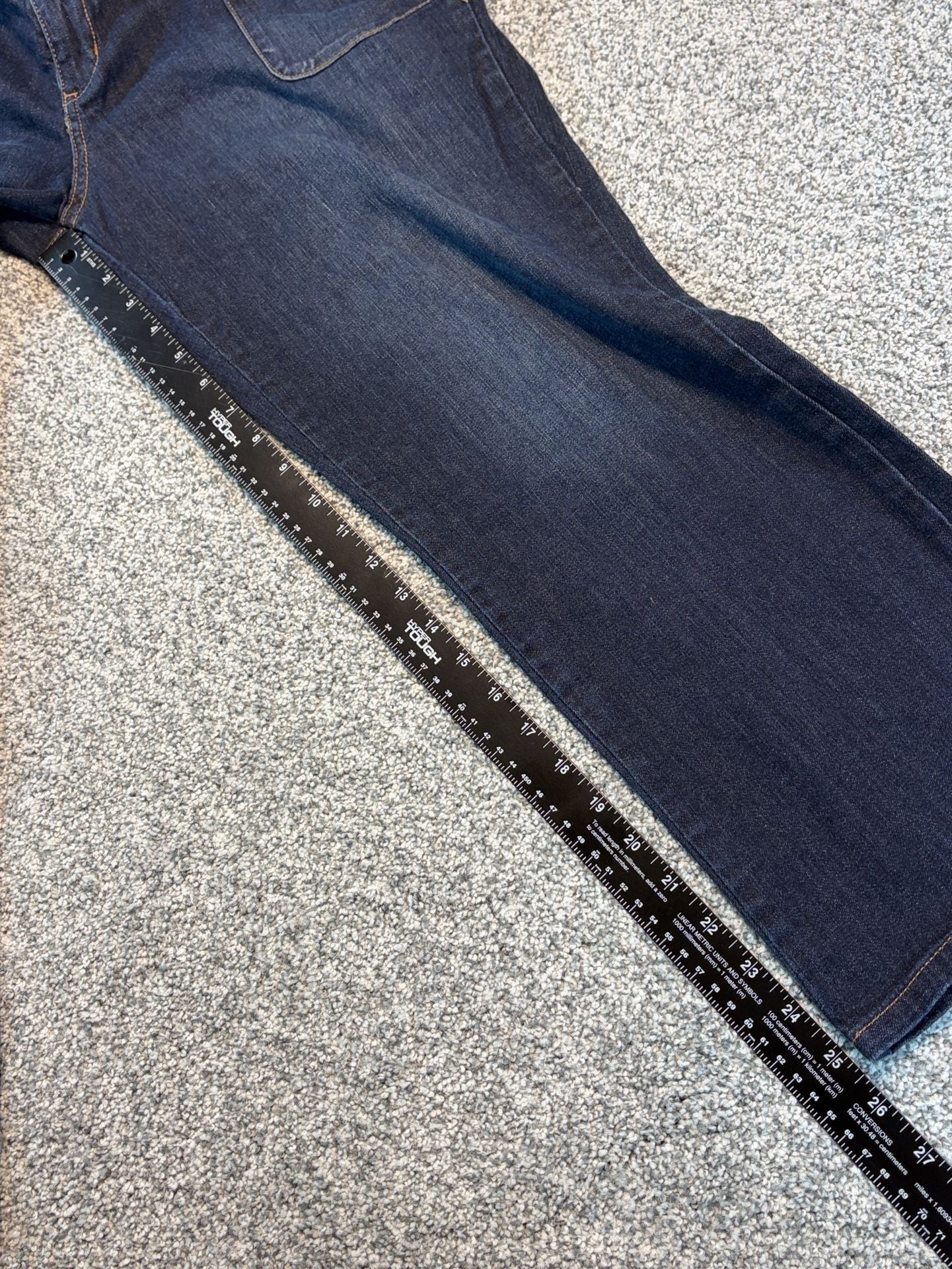 Simply Vera Wang Straight Jeans Size 14 Dark Wash Pocket Detail 8