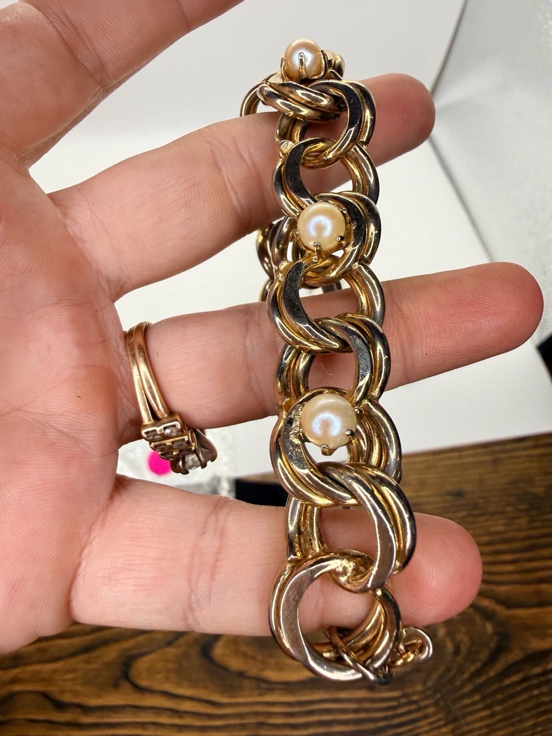 Vintage Faux Pearl Gold Tone Double Link Charm Bracelet 7 In 6