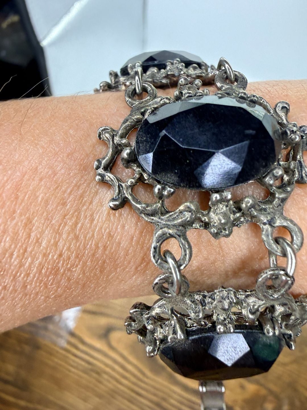 Vintage Ornate Filigree Black Lucite Link Bracelet 6.5 Inch 3