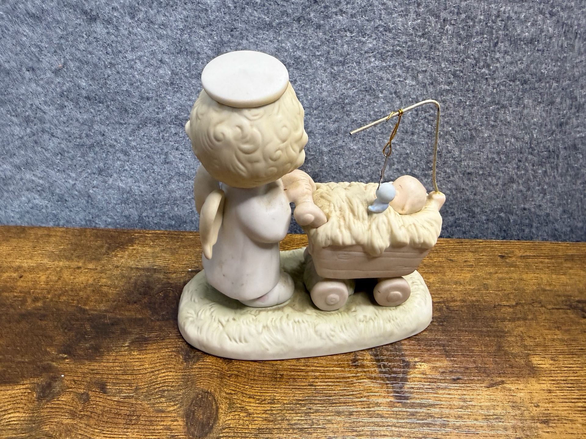 Precious Moments Figurine Angel With Baby In Manger Nativity 2