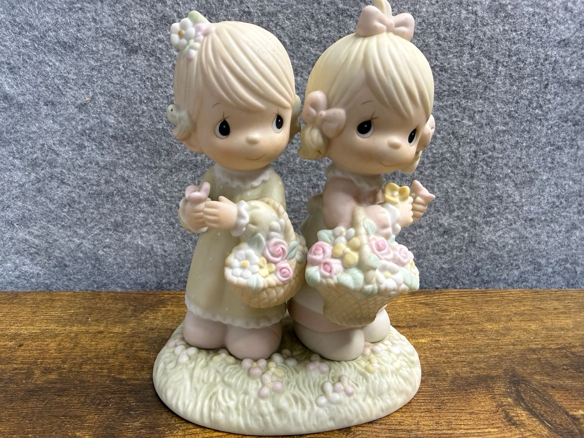 🌸 VINTAGE PRECIOUS MOMENTS FIGURINES – COLLECTOR’S LOT! 🌸 3
