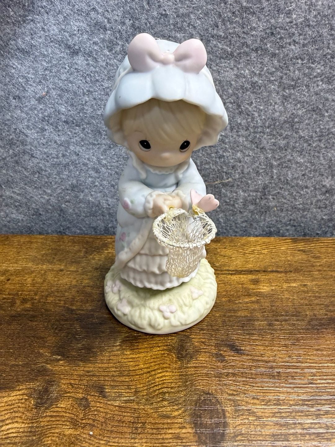 🌸 VINTAGE PRECIOUS MOMENTS FIGURINES – COLLECTOR’S LOT! 🌸 5