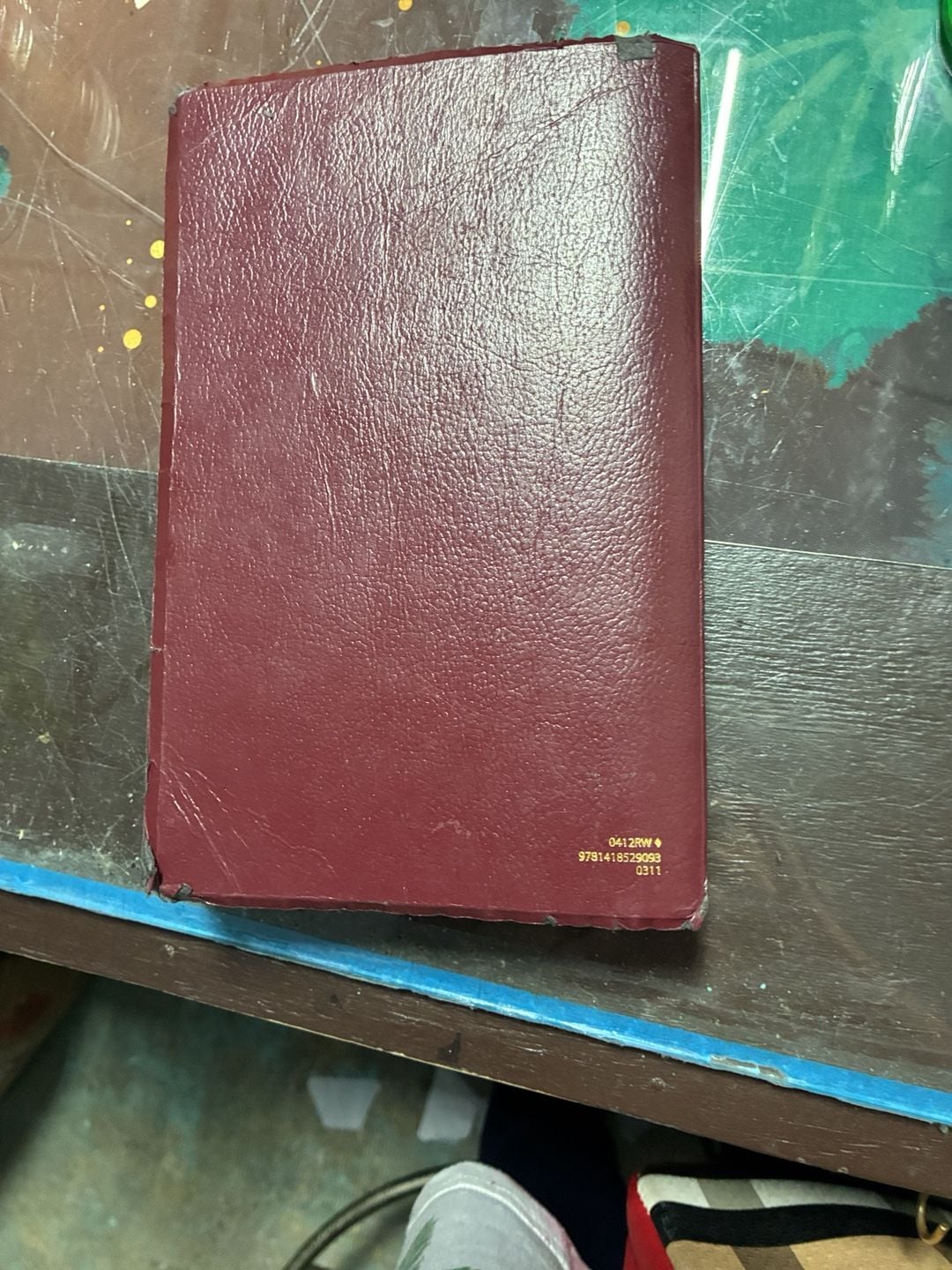 Thomas Nelson NKJV Holy Bible Burgundy Hardcover Red Letter Edition 4