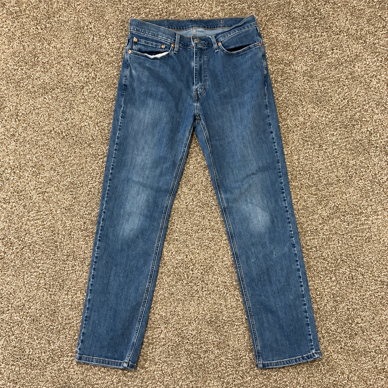 541™ Athletic Taper Men's Jeans - Medium Wash, Size 34x32 2