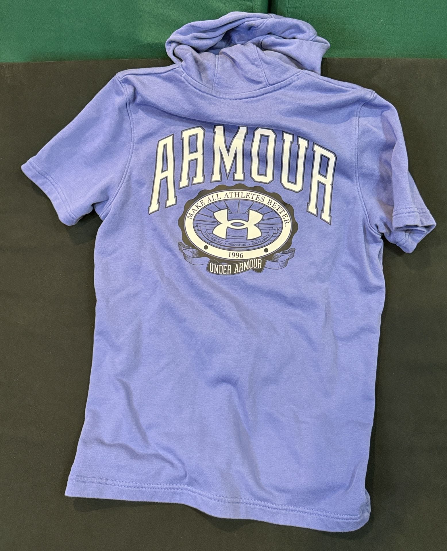 Under Armour Short Sleeve Hoodie Size S Purple Graphic Logo 4