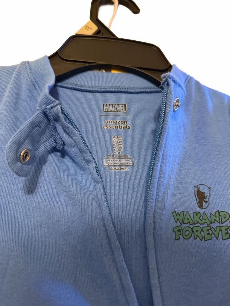 Amazon Essentials Marvel Wakanda Forever Footed Sleeper 24M Blue 5