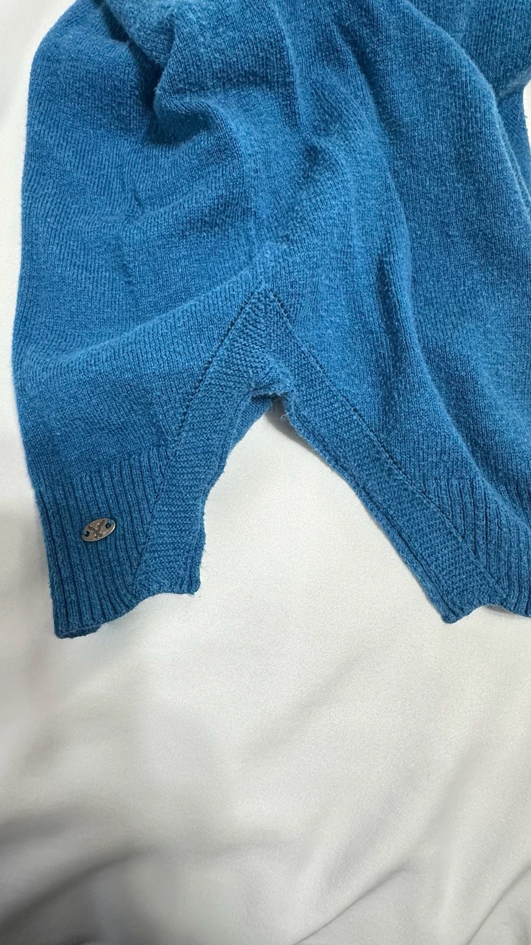 American Eagle Outfitters V-Neck Sweater Size L Blue Pullover 6