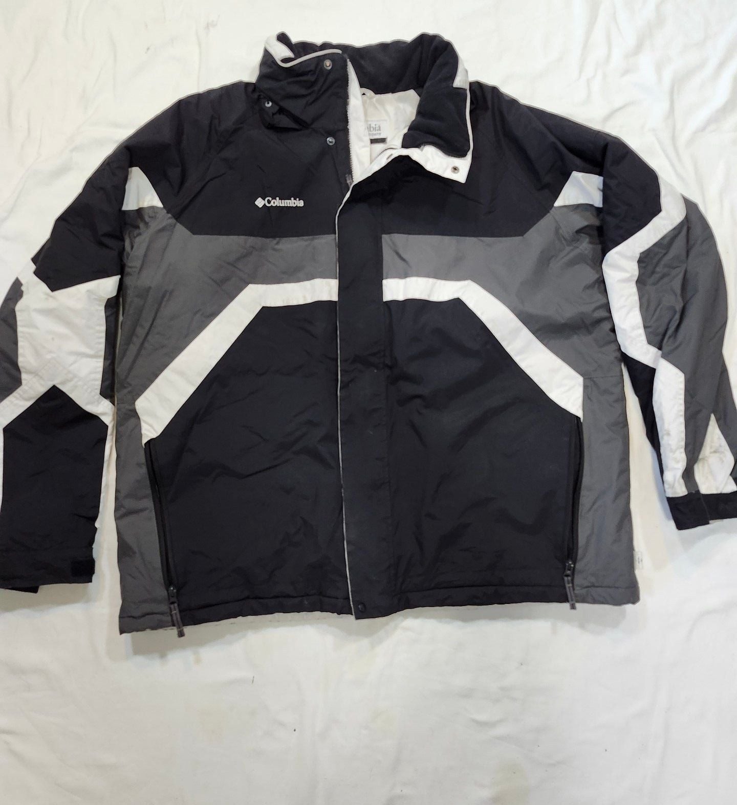 Columbia Winter Ski Jacket Black White Gray 2