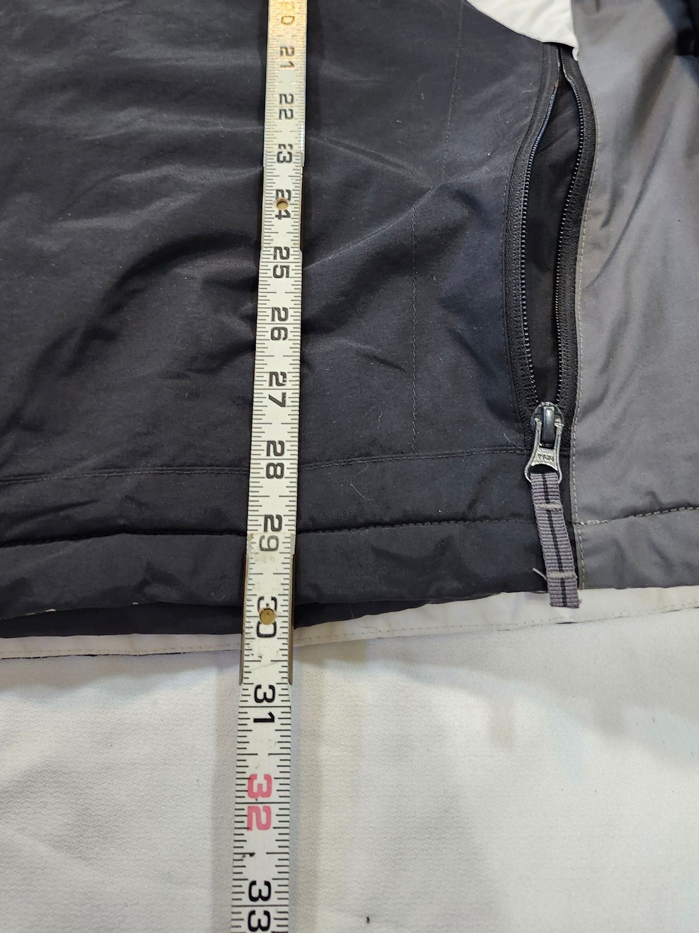 Columbia Winter Ski Jacket Black White Gray 5