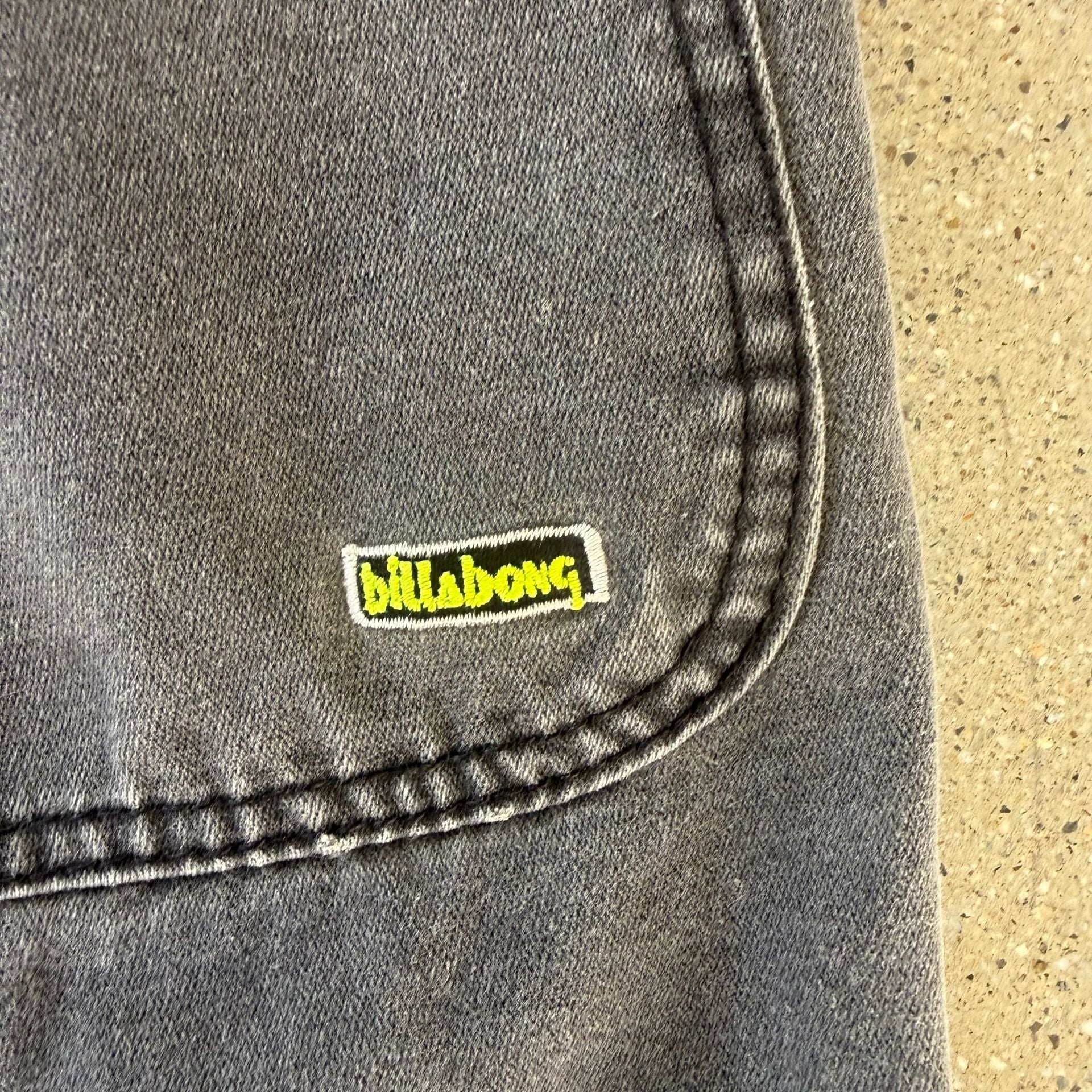 Vintage Billabong Faded Black Denim Walkshorts Size 33 9