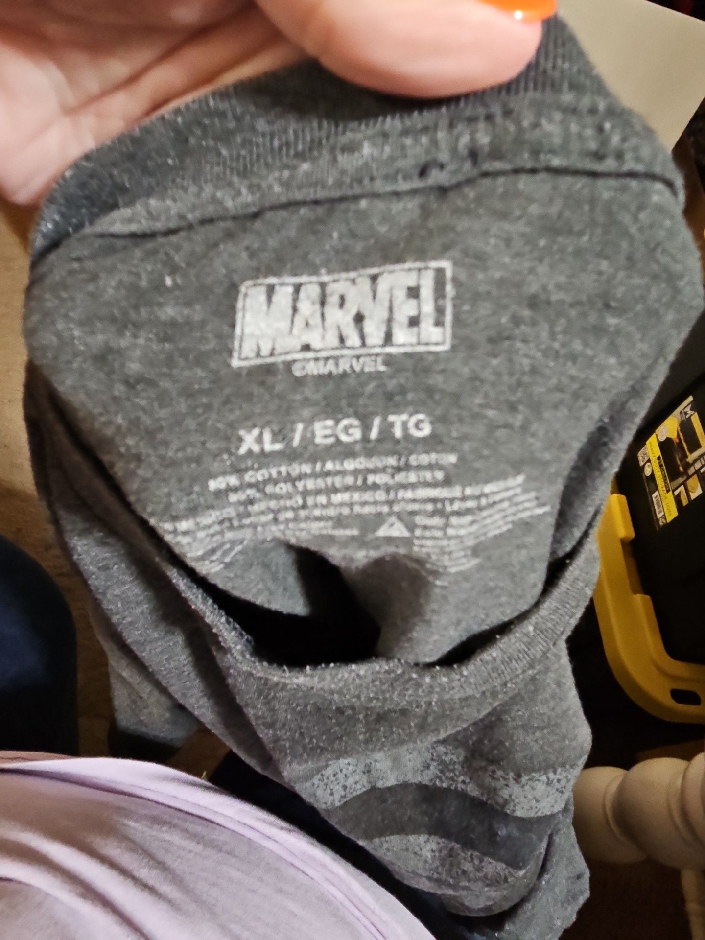 Marvel Captain America Shield T-Shirt Size XL Gray 4