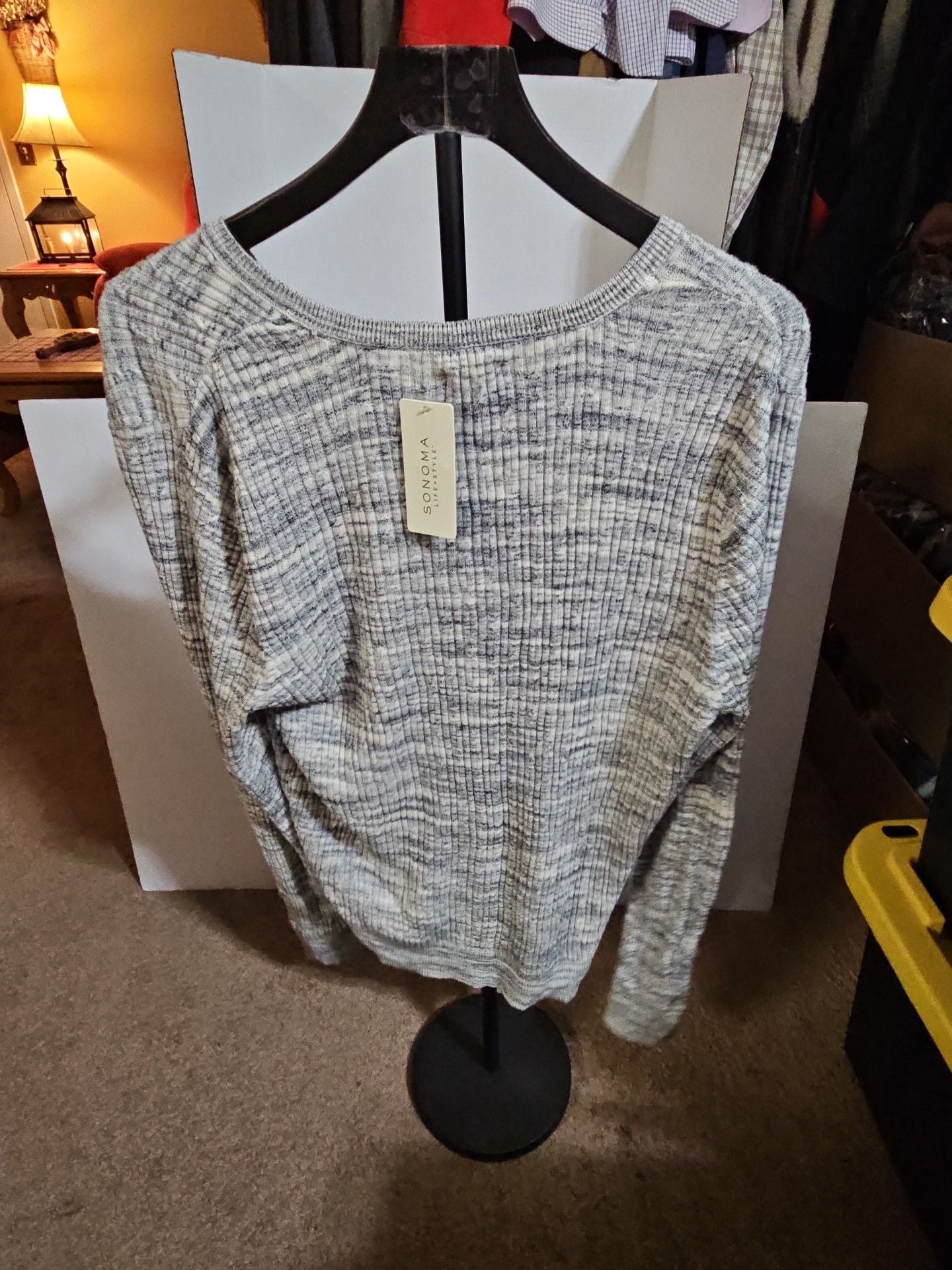 Product thumbnail 4