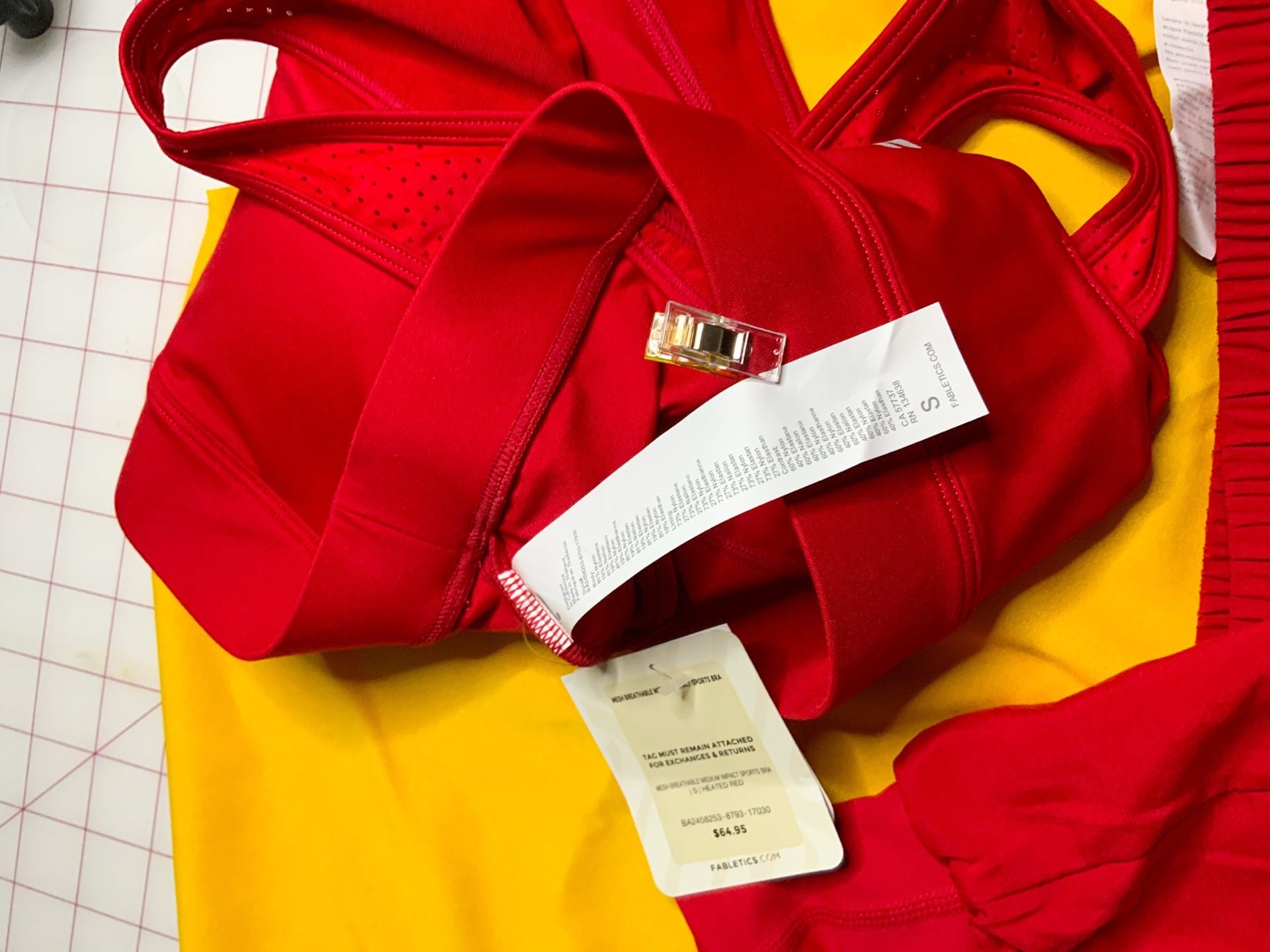 NWT Fabletics Activewear Set Red Sports Bra And 2 pairs of Shorts Women SizeS 6