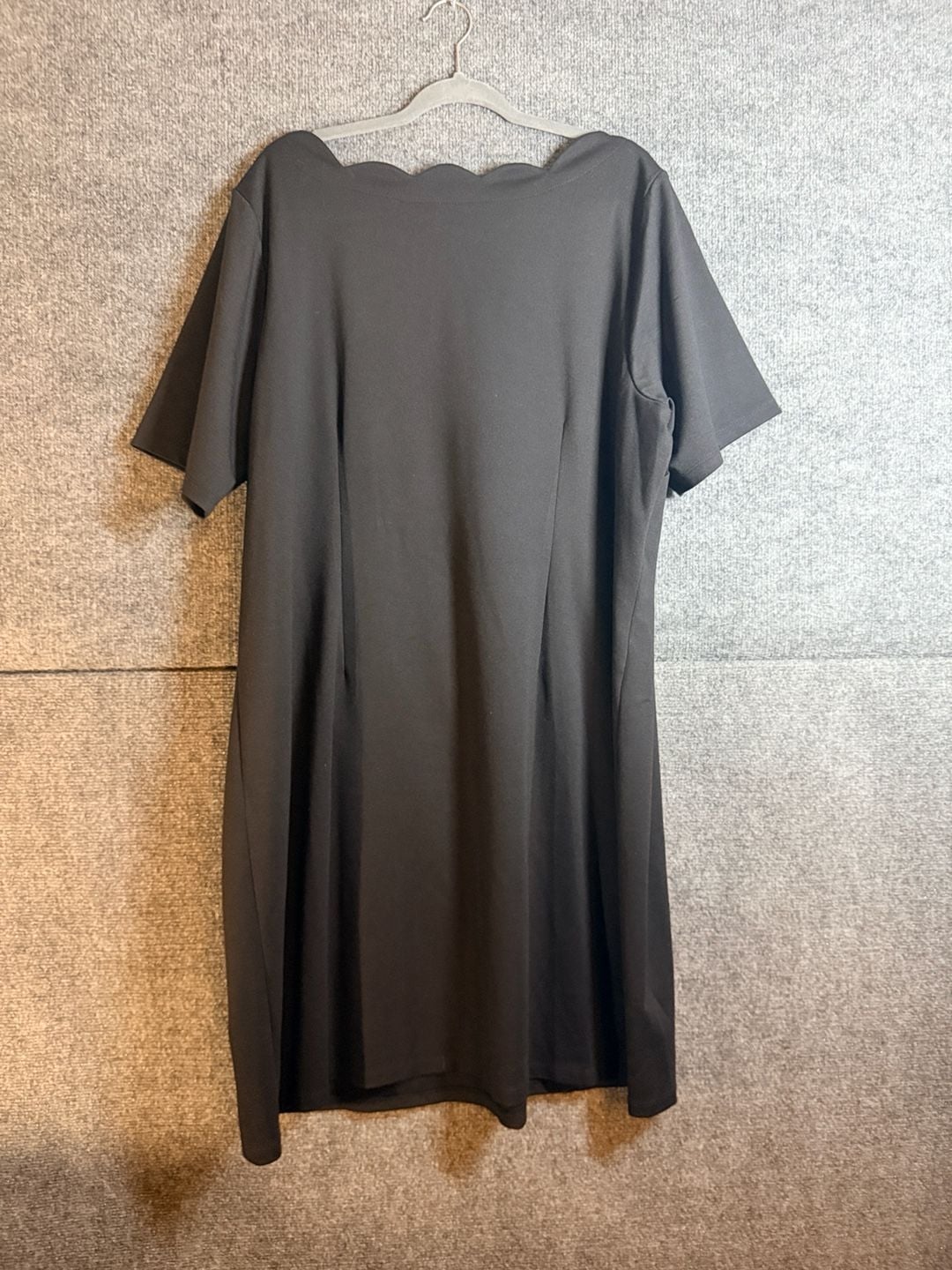 Croft & Barrow Dress Size 2X Black Scalloped Neckline Short Sleeve 4