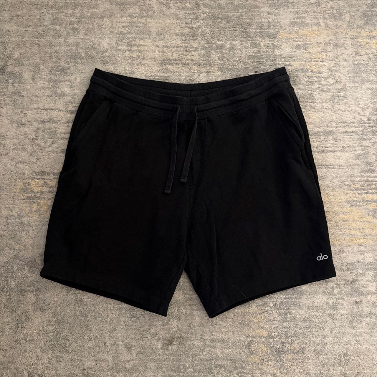 Alo Yoga Shorts 2XL Black Drawstring Athletic Casual 2