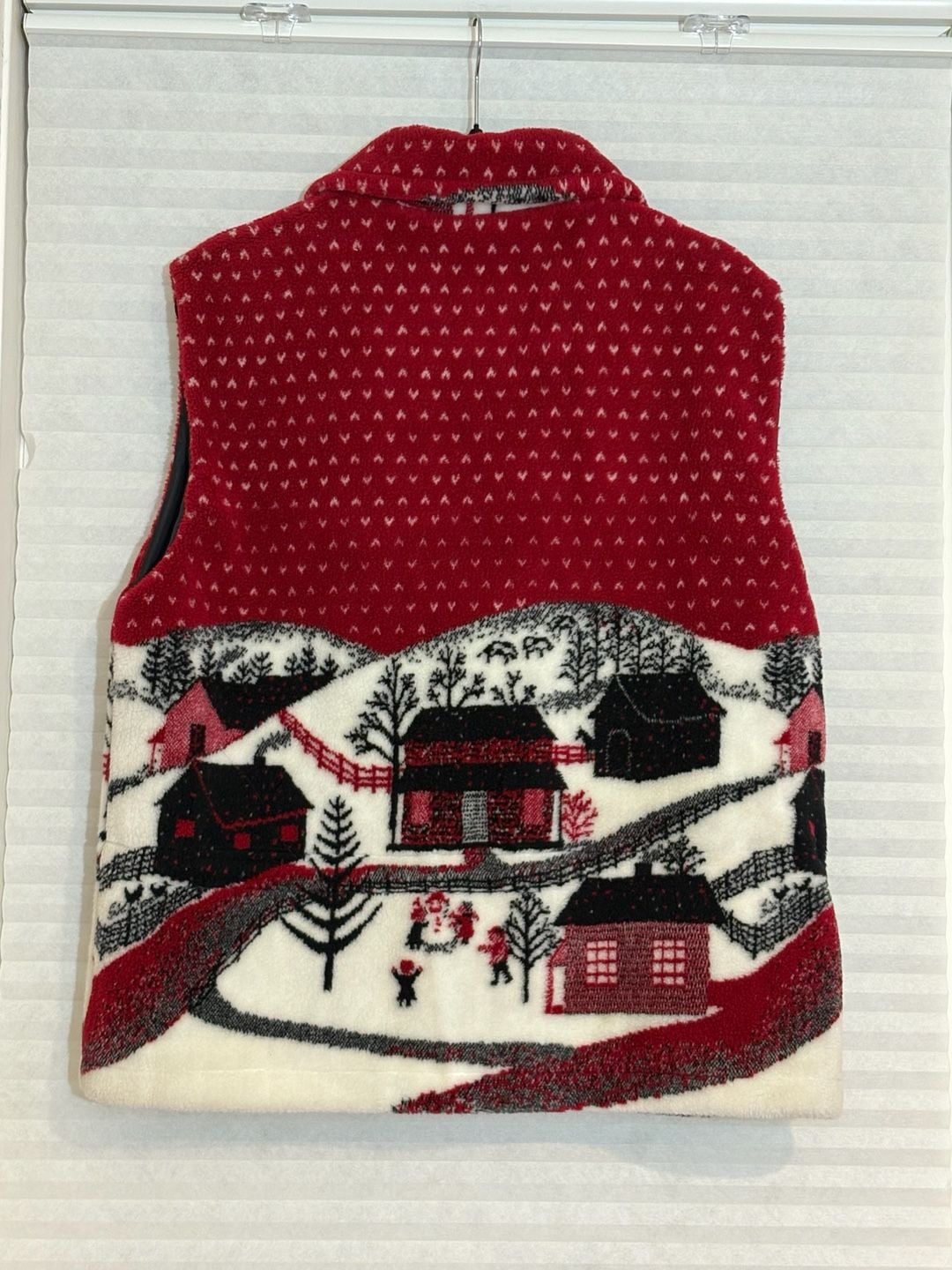 Denali Winter Scene Fleece Vest Size Large Red Christmas Holiday 4