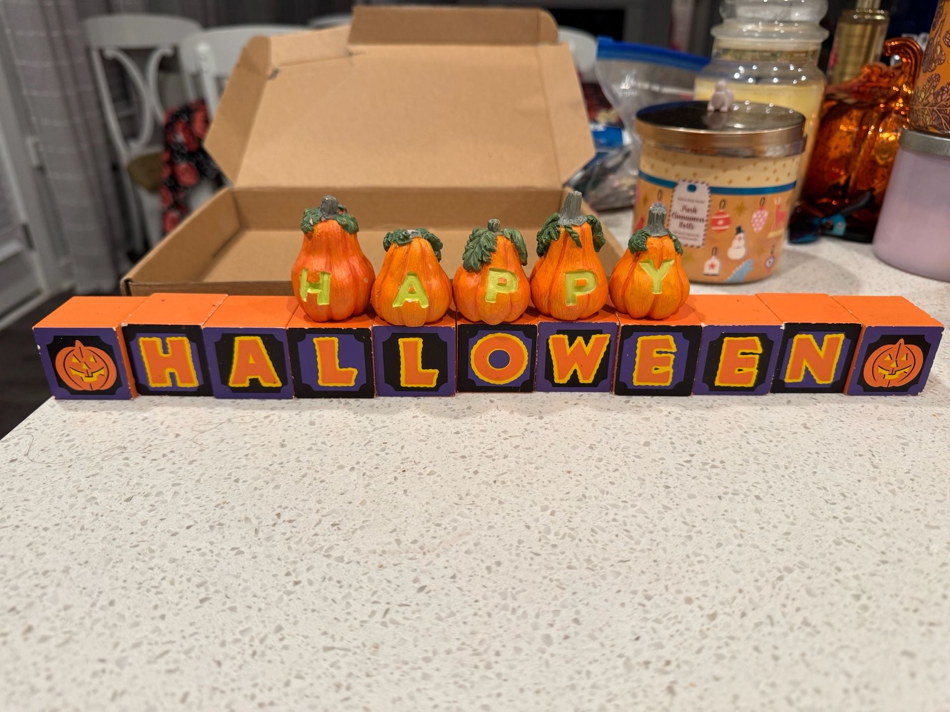 Happy Halloween/Thanksgiving Decorative Blocks with Pumpkin Figurines 1