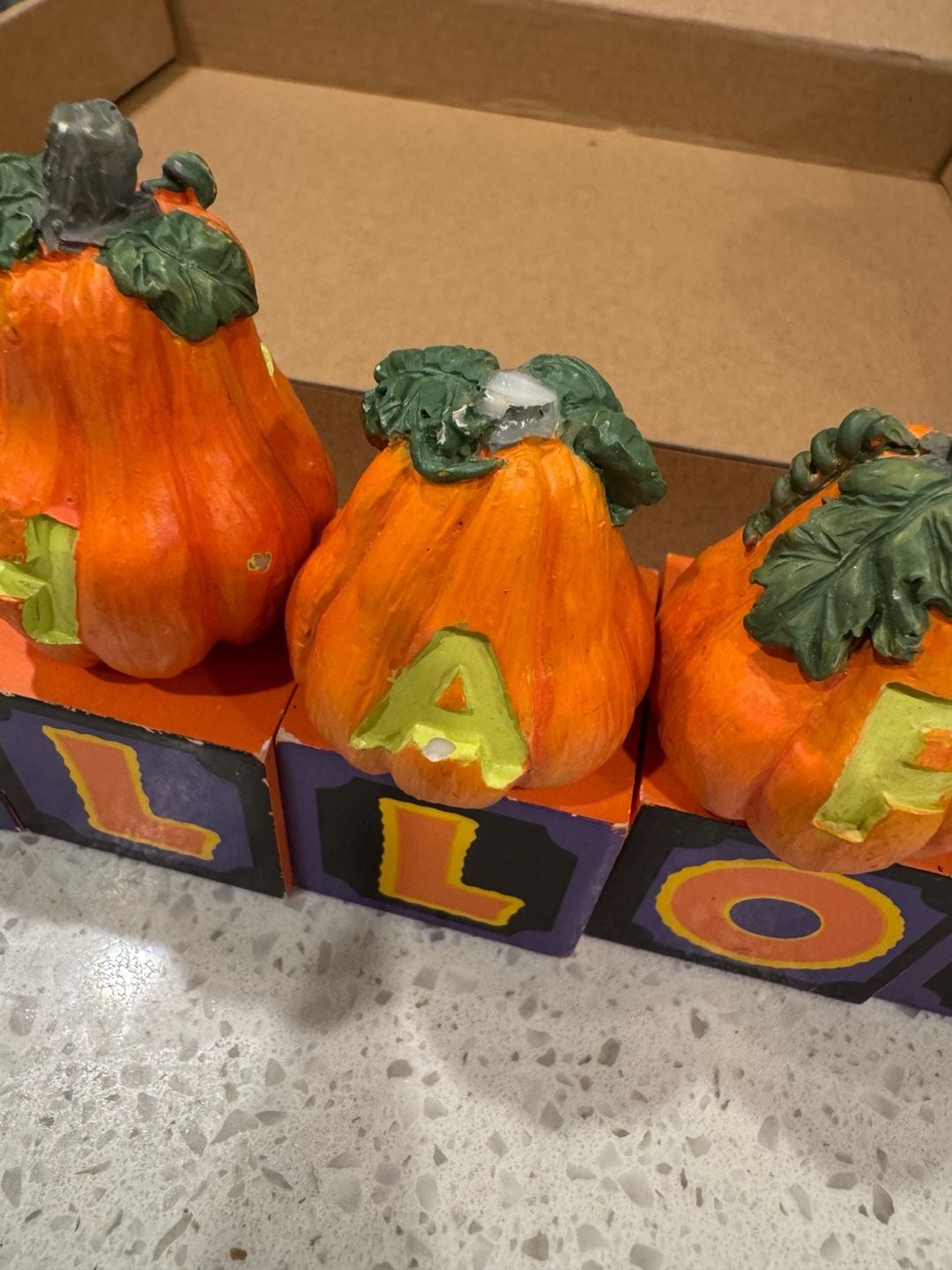Happy Halloween/Thanksgiving Decorative Blocks with Pumpkin Figurines 2