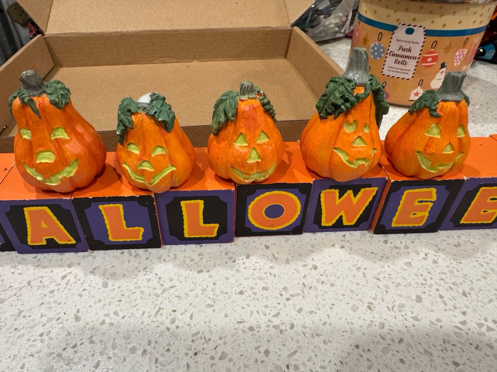 Happy Halloween/Thanksgiving Decorative Blocks with Pumpkin Figurines 3