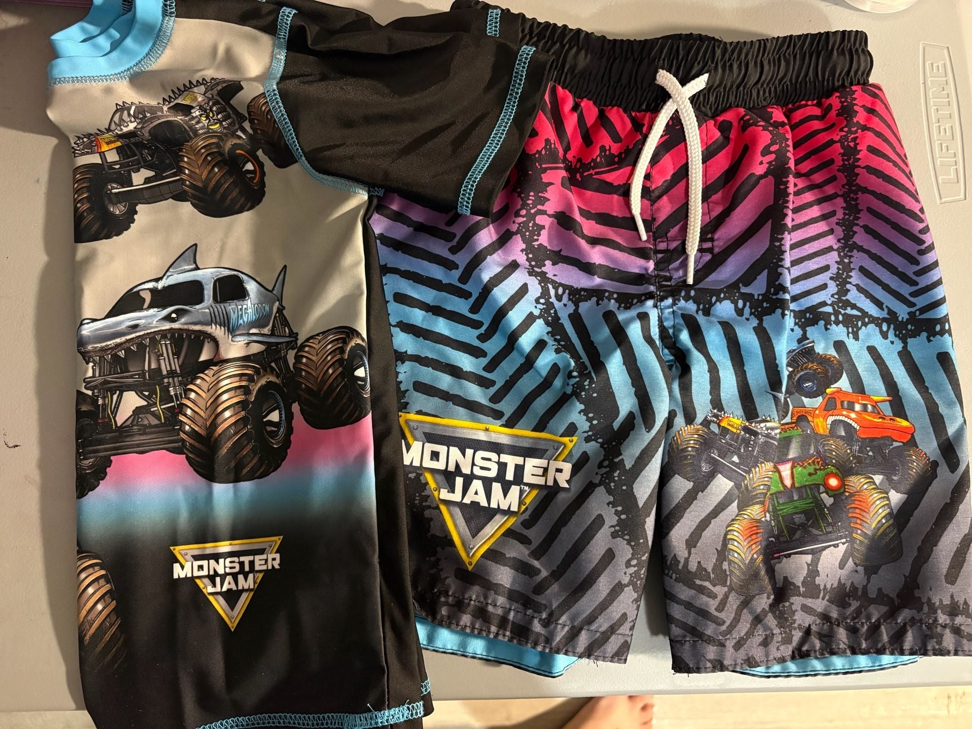Monster Jam Swim Set 1