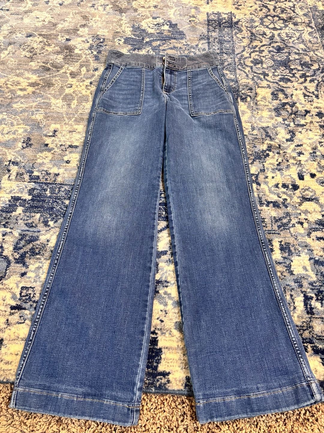 White House Black Market The Everyday Soft Trouser Jeans Size 4 2