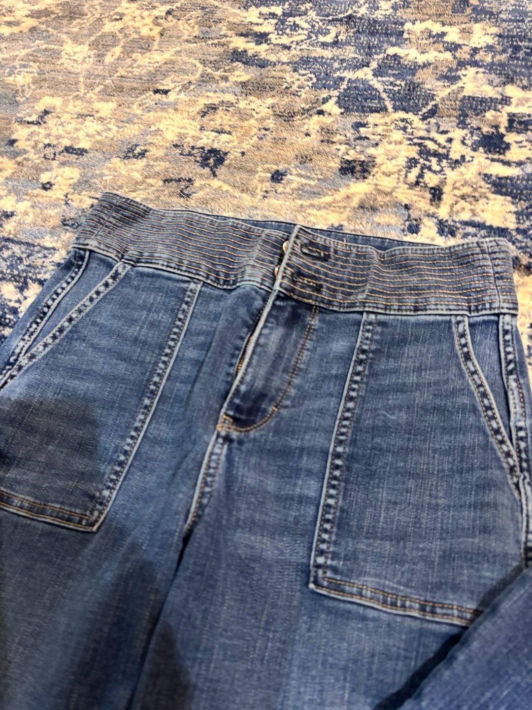 White House Black Market The Everyday Soft Trouser Jeans Size 4 4
