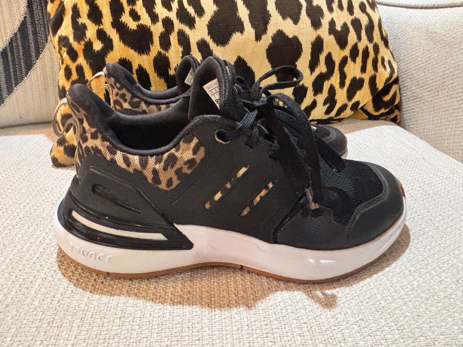 Adidas Running Shoes Black Leopard Print youth sz 1 3
