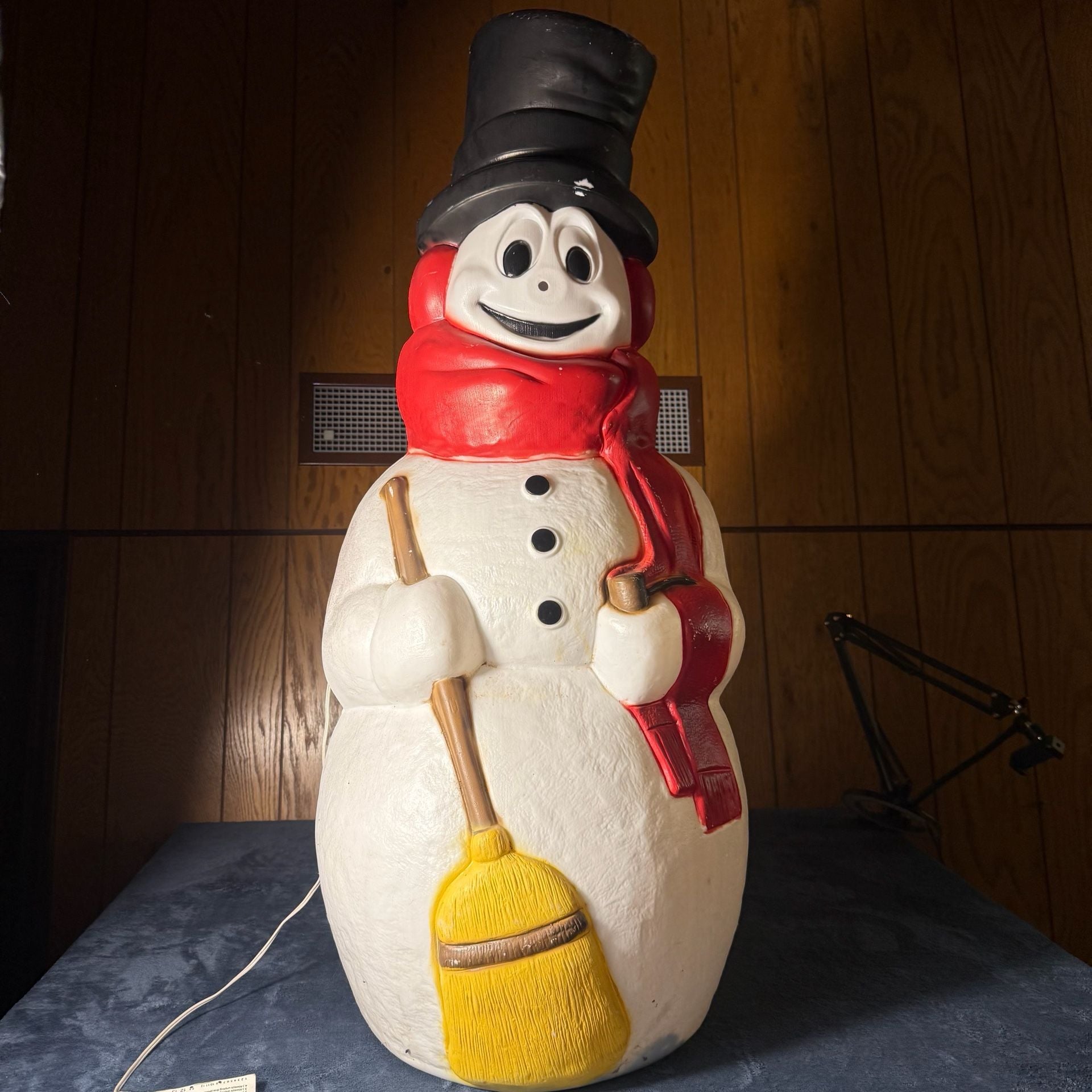 General Foam Plastics Blow Mold Snowman with Broom and Pipe 1