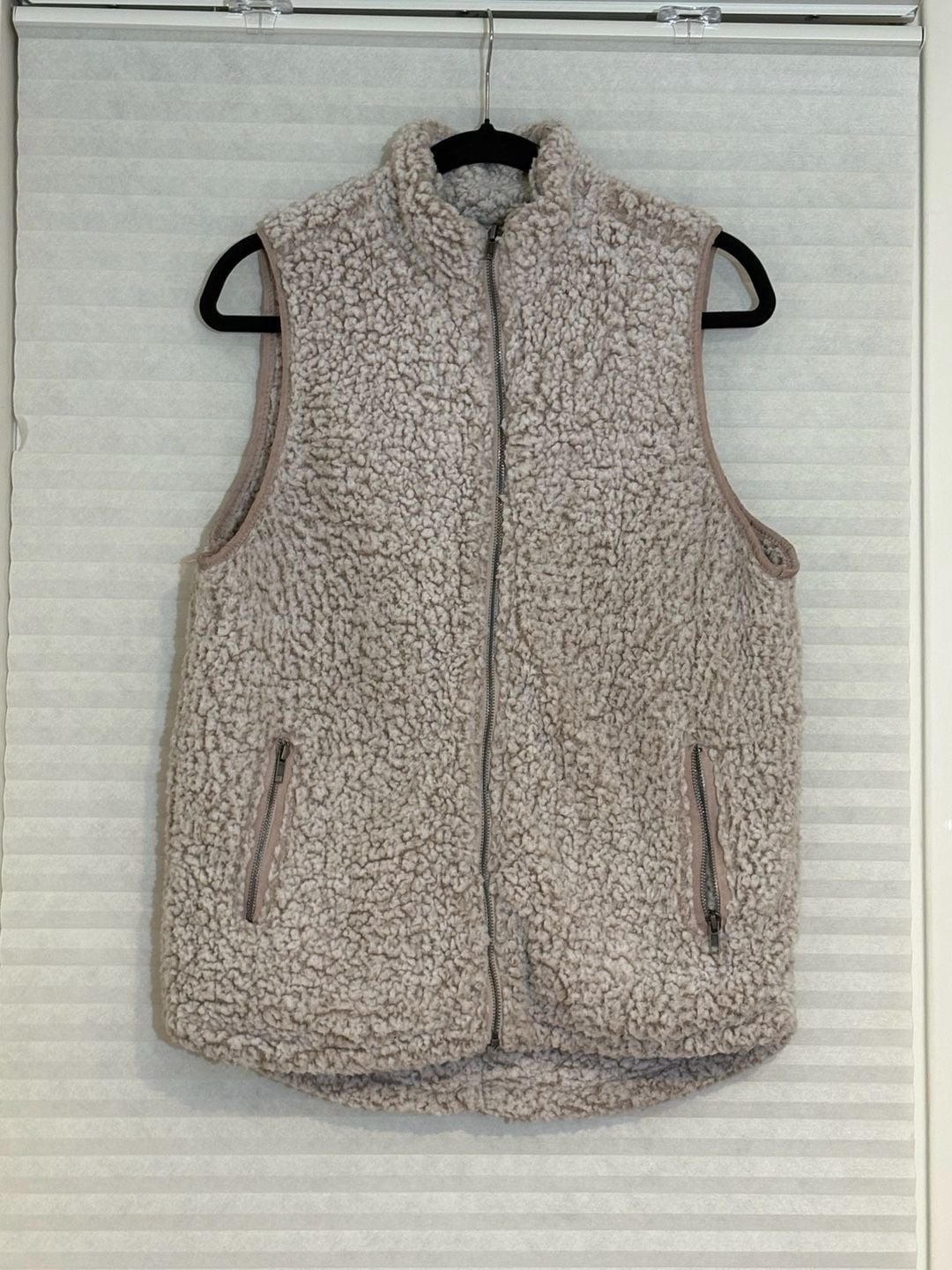 Thread + Supply Sherpa Vest Size Medium Smoke Rose Fleece 2