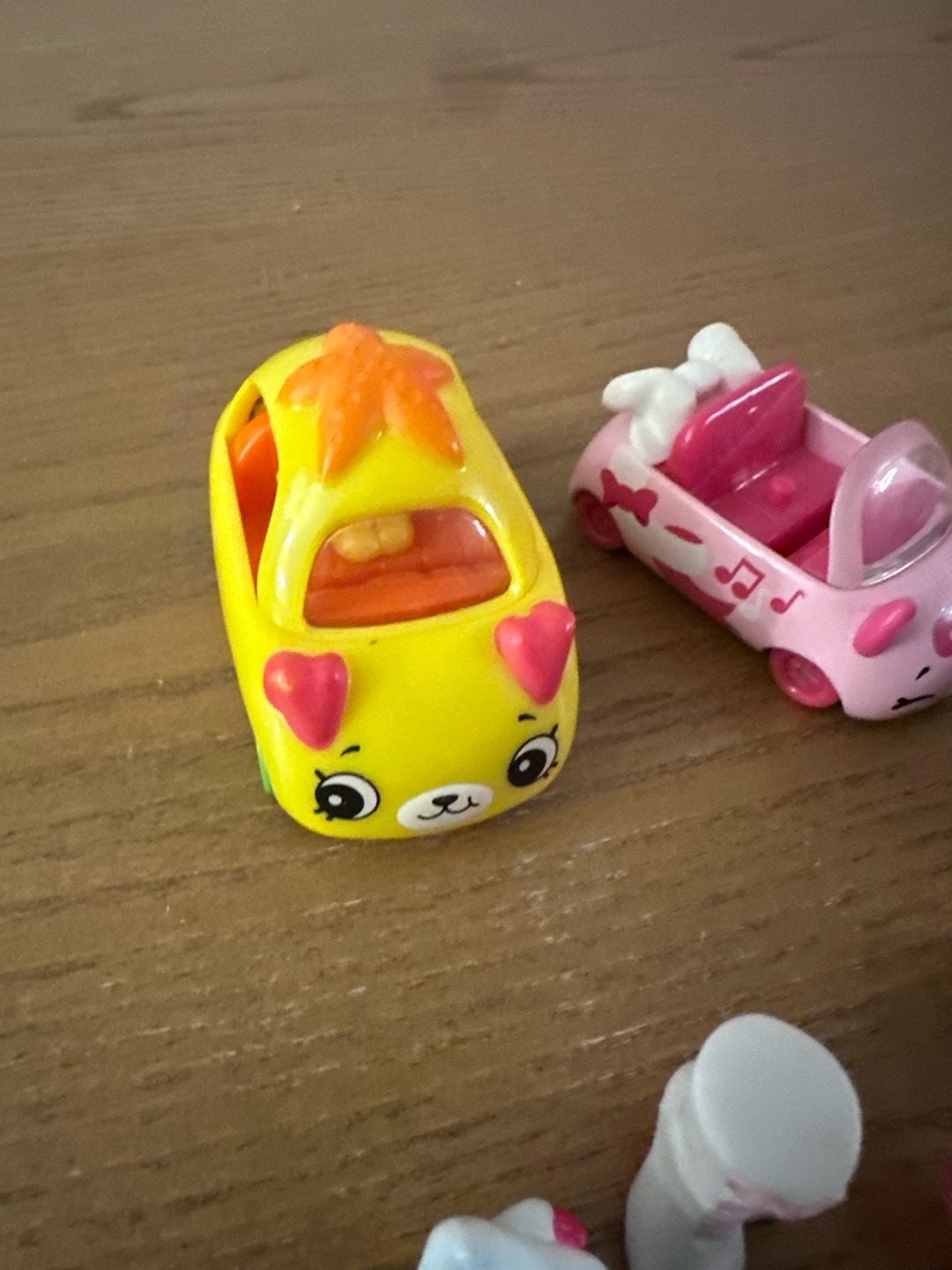 Shopkins Cutie Cars And Mystery Figures Lot 5