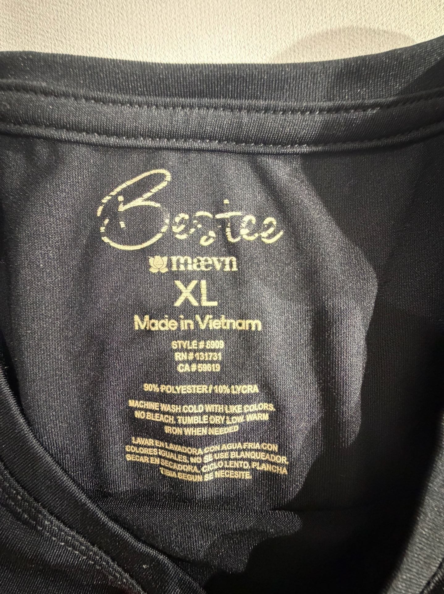 Maevn Bestee Black Long Sleeve Underscrub Shirt Size XL 6