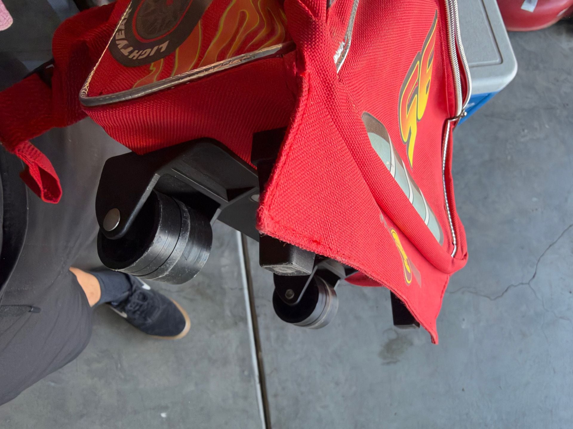 Disney Pixar Cars Lightning McQueen Rolling Backpack 6