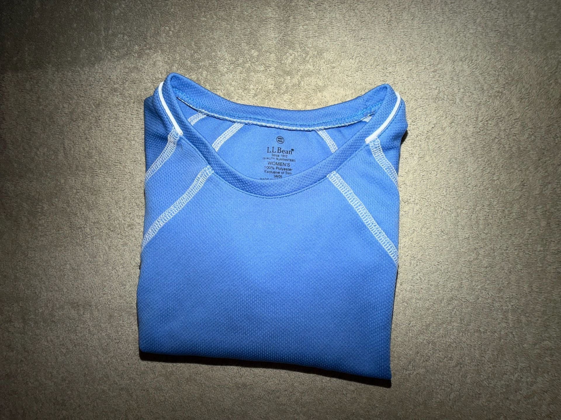 L.L. Bean T-Shirt Size M Blue Athletic Short Sleeve 9