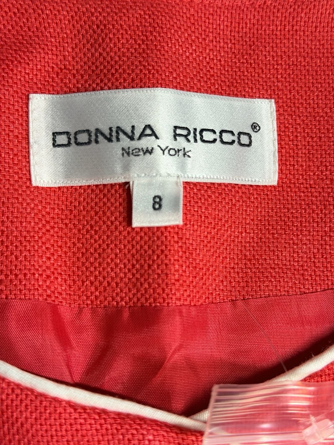 Donna Ricco New Vintage Coral Pink White Button 3