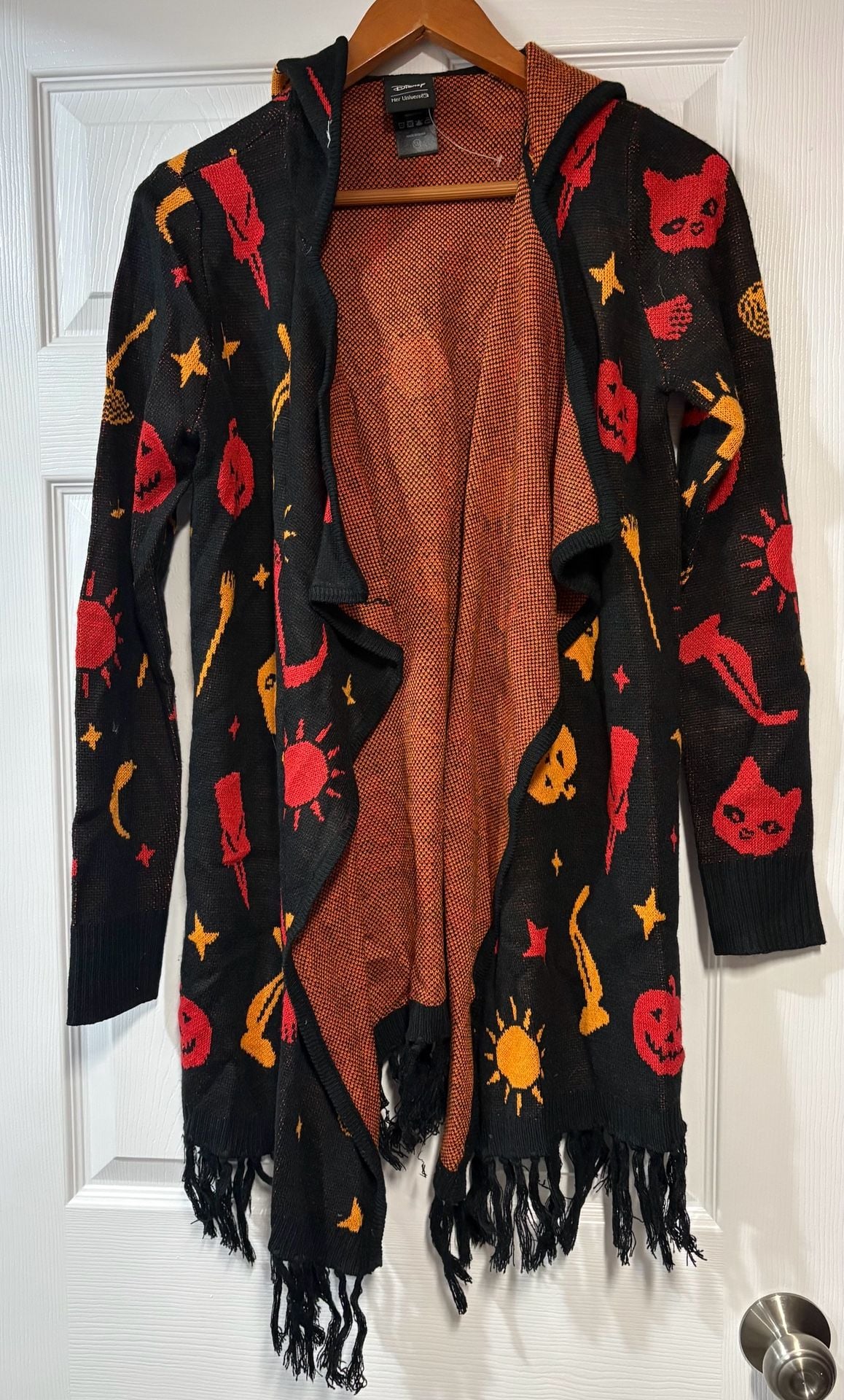 Her Universe Disney Hocus Pocus Cardigan Size M Hooded Fringe Open Knit 2