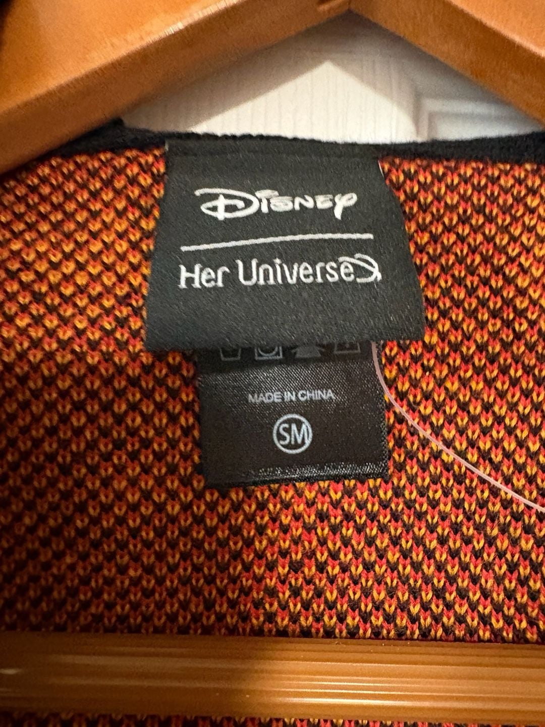 Her Universe Disney Hocus Pocus Cardigan Size M Hooded Fringe Open Knit 3