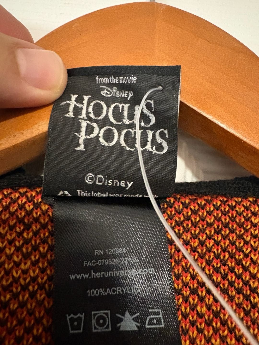 Her Universe Disney Hocus Pocus Cardigan Size M Hooded Fringe Open Knit 4