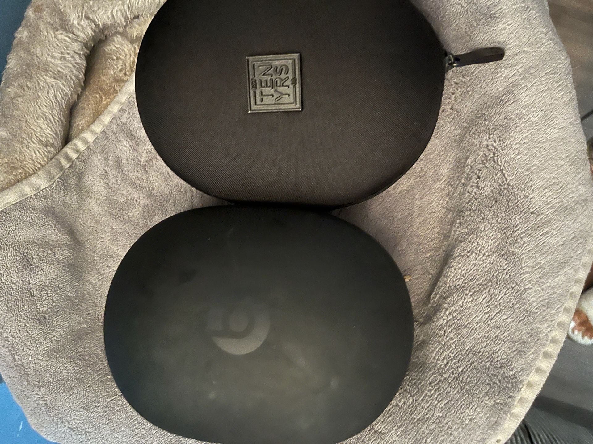 Beats Solo Studio Headphone Case Lot 1