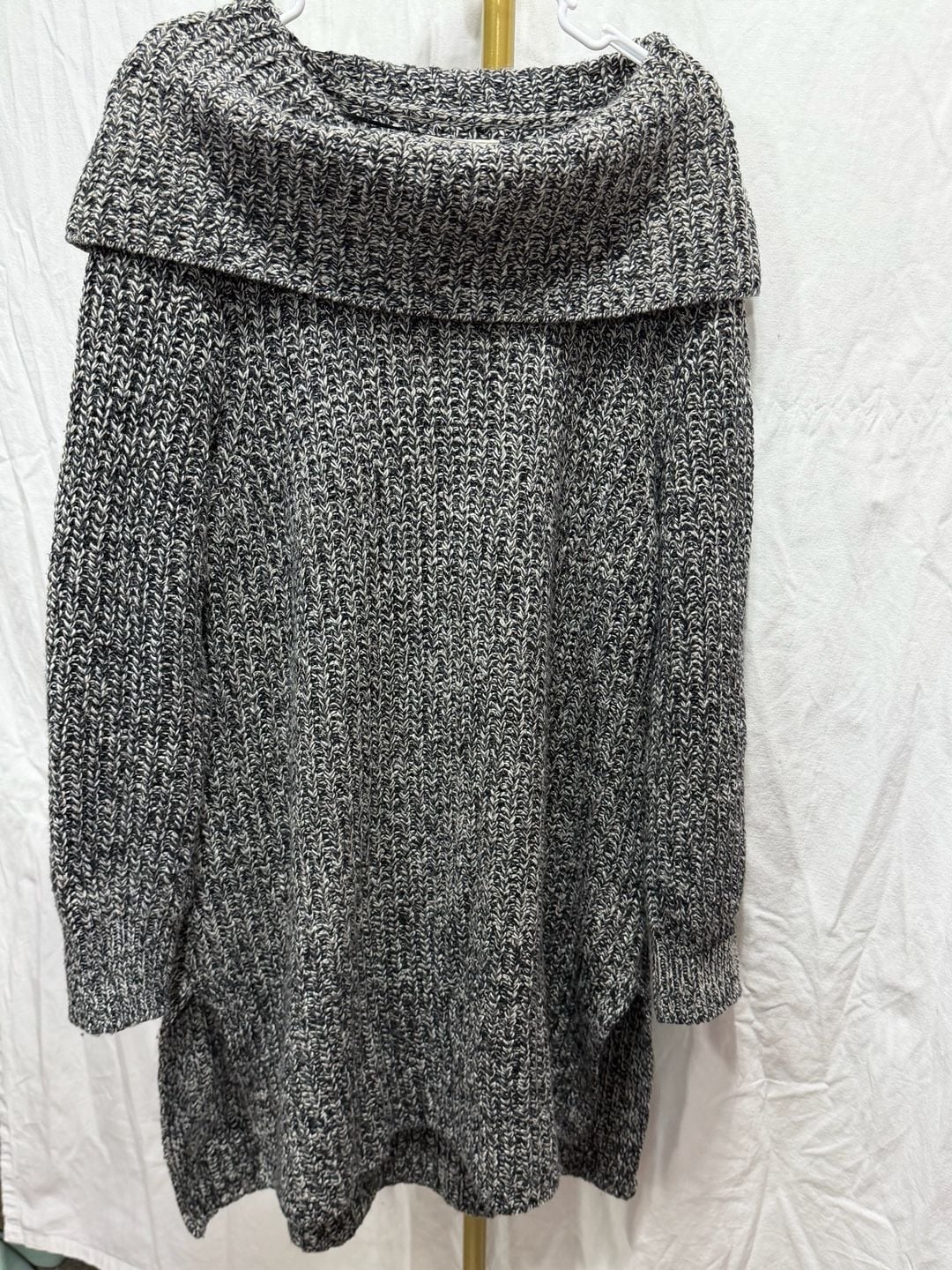 Cowl Neck Sweater Size 2X Black White Knit Cold Shoulder 3