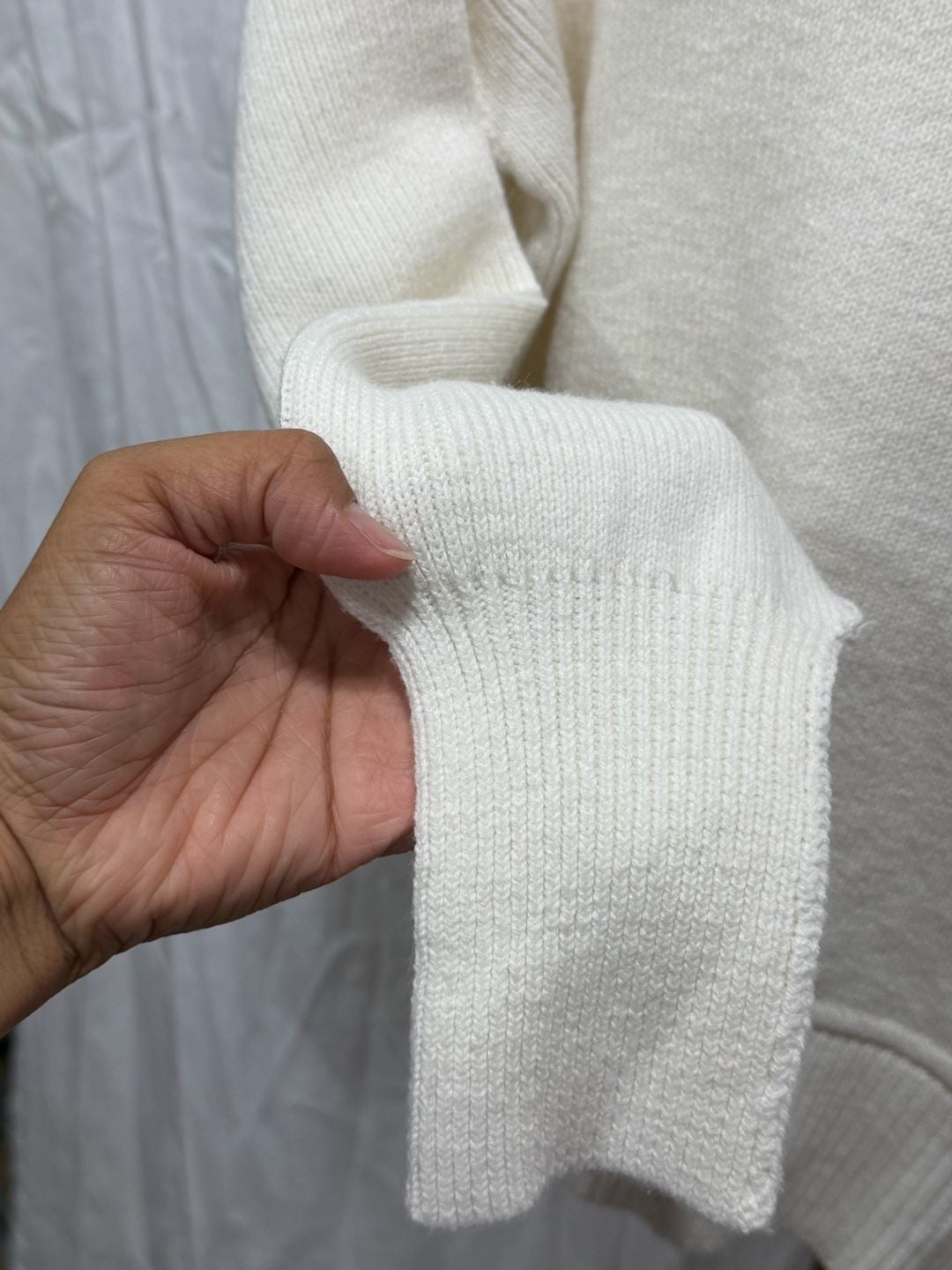 SO White Knit Sweater XS 7
