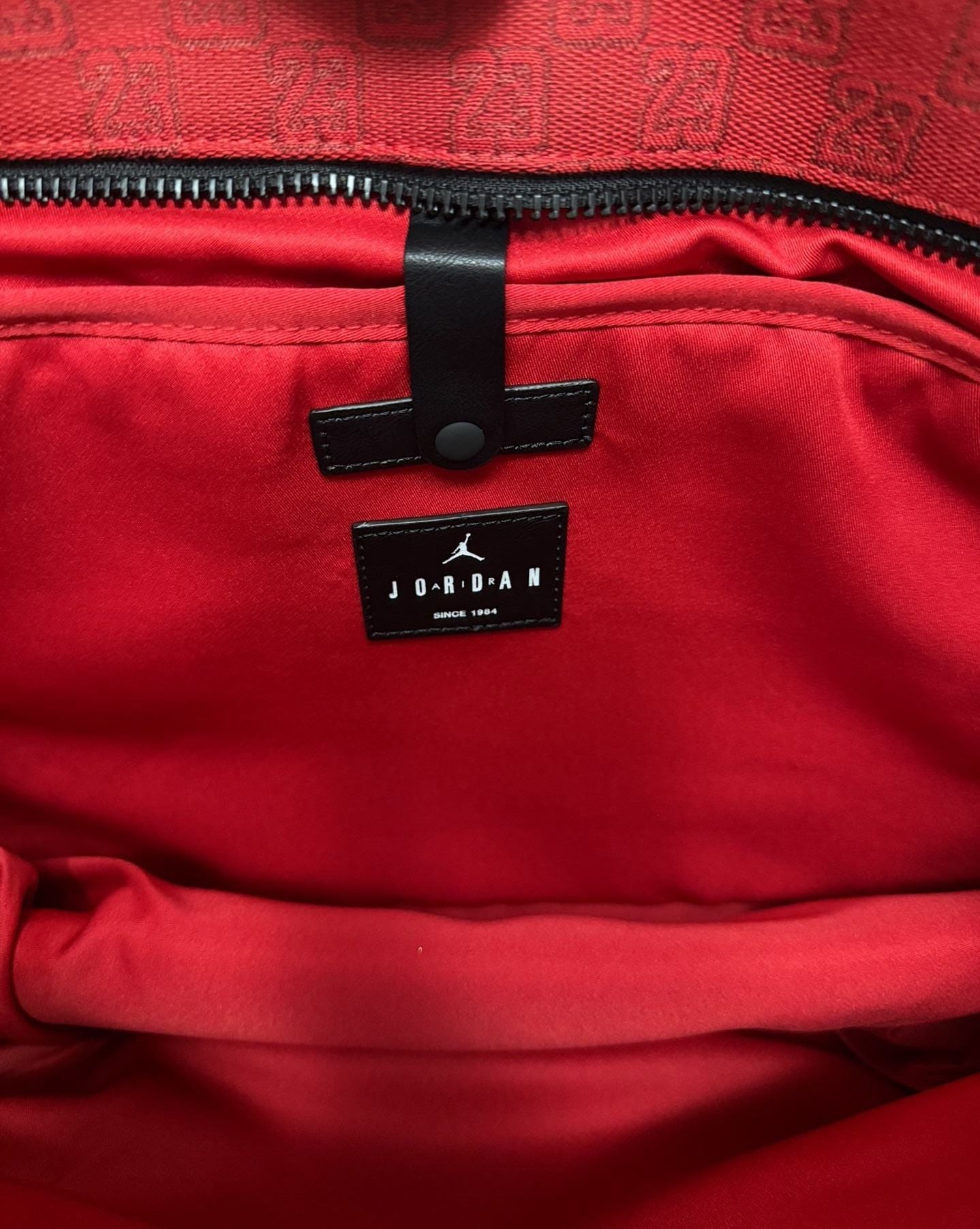 Jordan Monogram Pin Tote Bag - Red/Black 5
