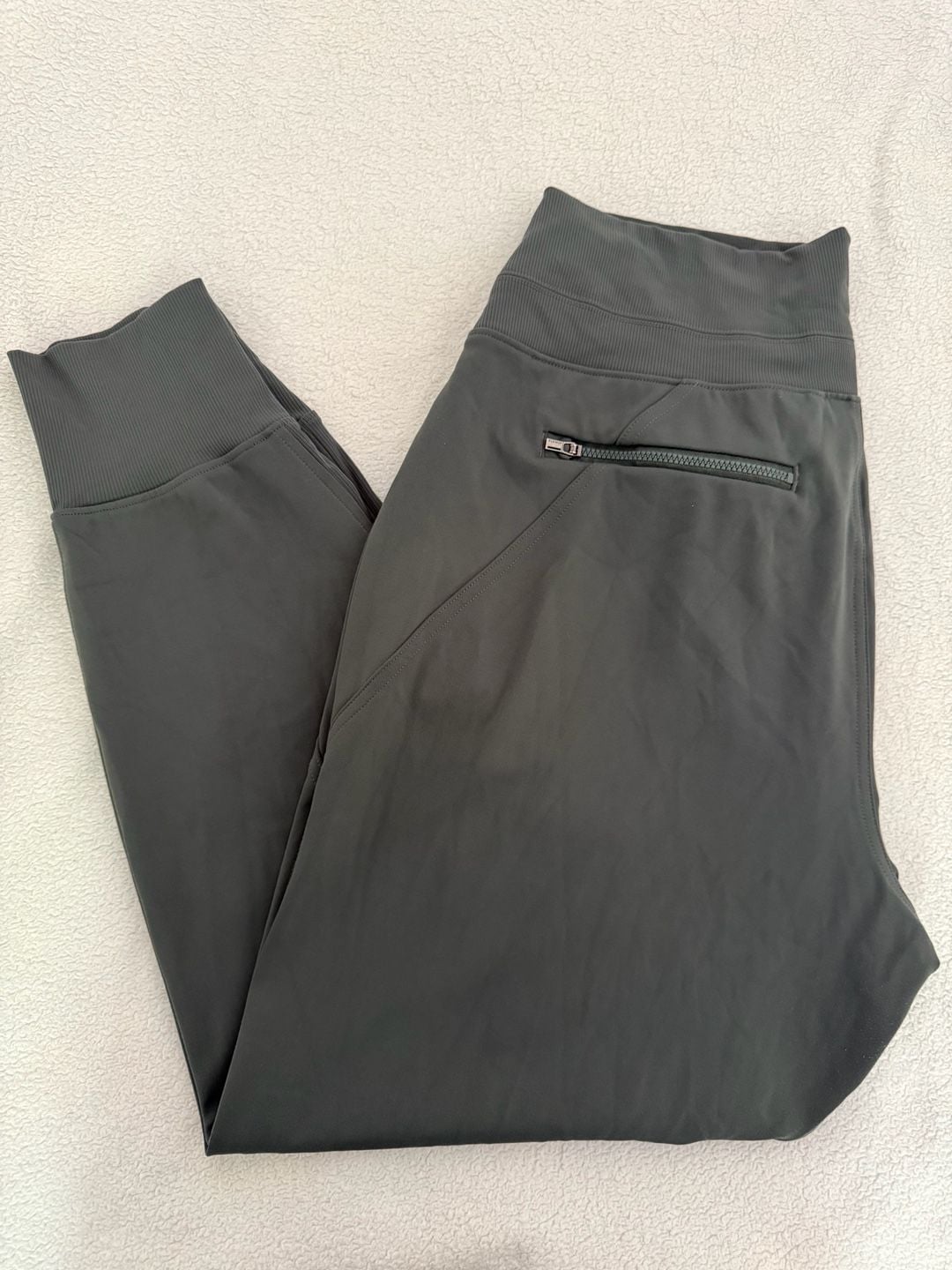 Athleta 2