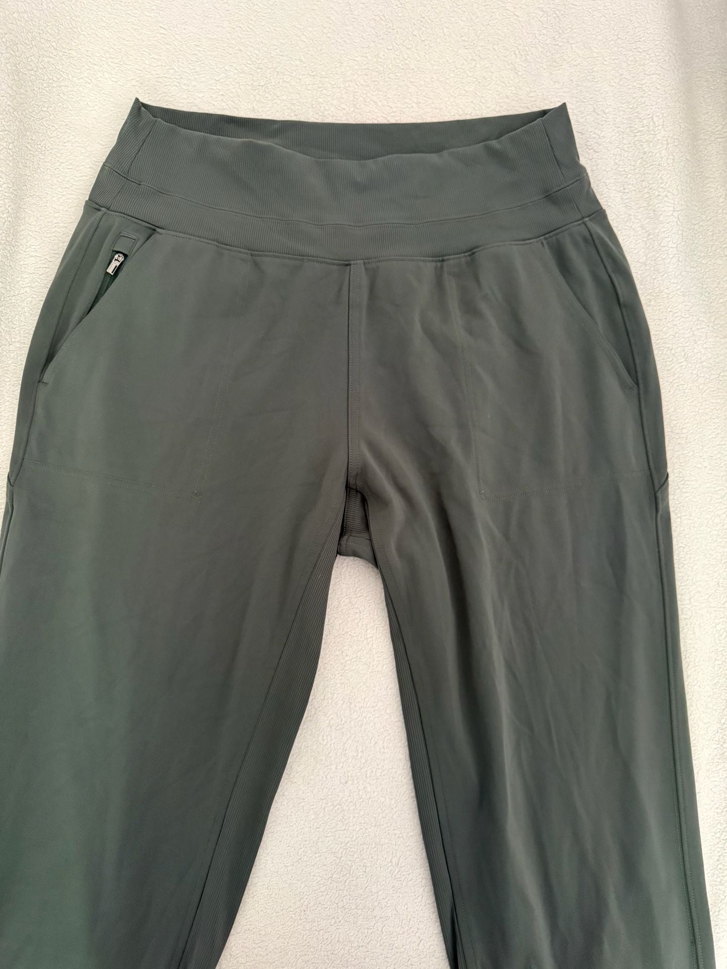 Athleta 6