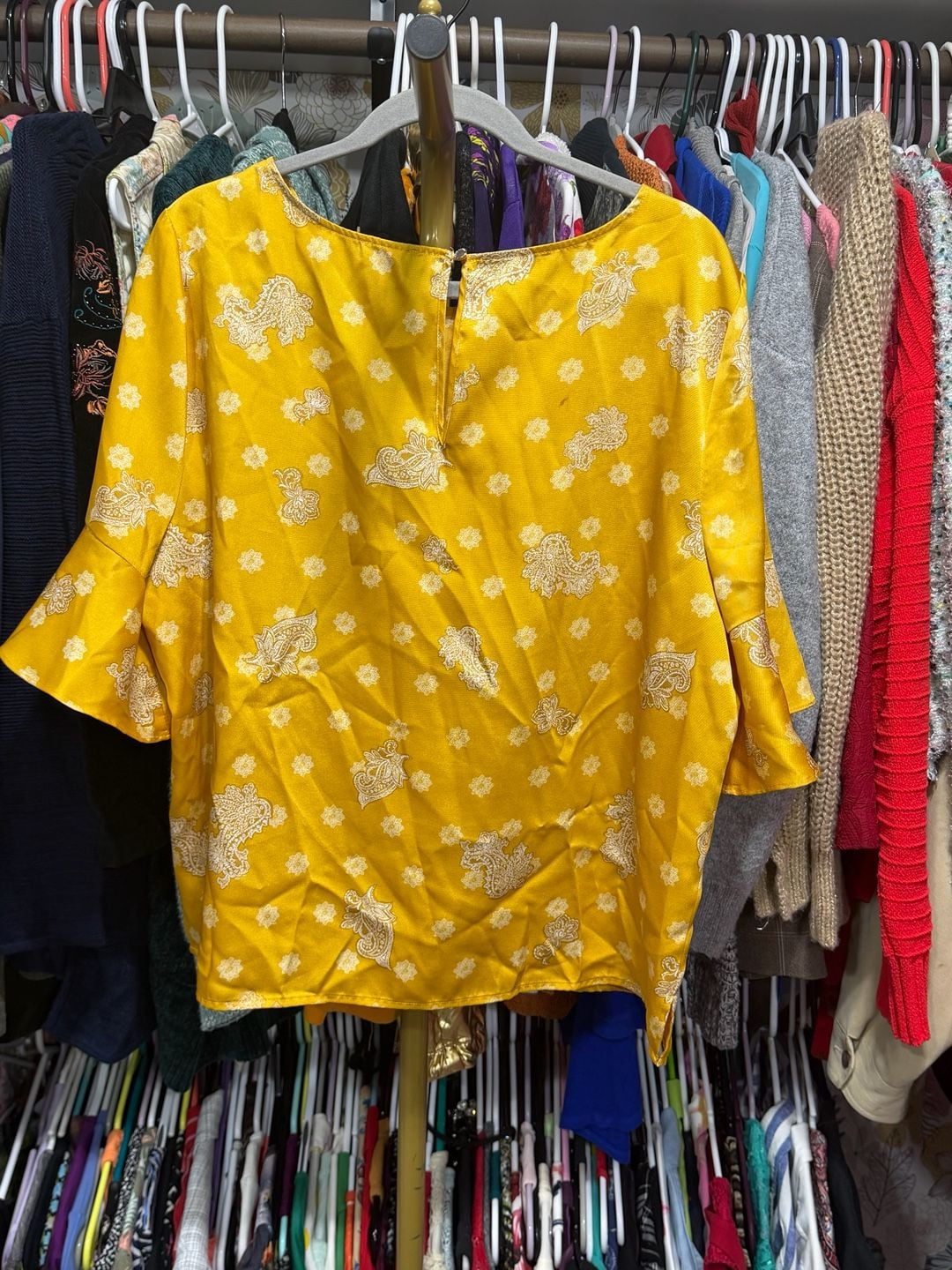 Vince Camuto Blouse Size XL Yellow Floral Paisley Flare Sleeve 7